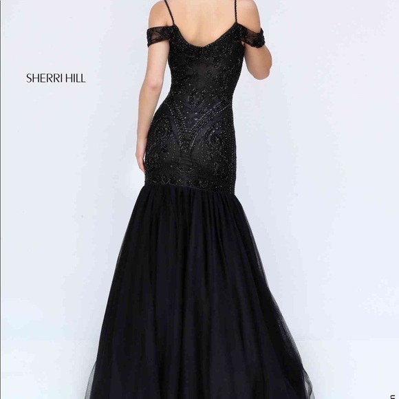 Selling sherry hill prom dress. Worn once - Picture 2 of 2